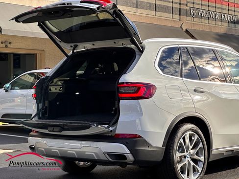 Used 2022 BMW X5 xDrive40i w/ Climate Comfort Package image 15