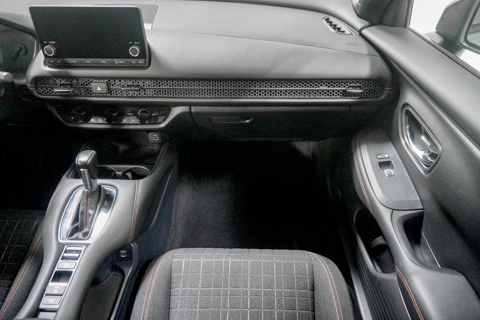 Used 2024 Honda HR-V Sport image 28