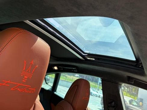 Used 2023 Maserati Levante F Tributo AWD/4WD image 40