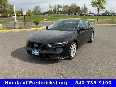 Certified 2025 Honda Accord LX image 2