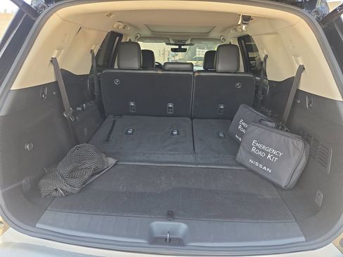Certified 2024 Nissan Pathfinder Platinum w/ Cargo Package FWD image 12