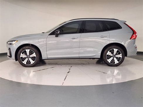 Used 2025 Volvo XC60 T8 Plus w/ Protection Package Premier image 5