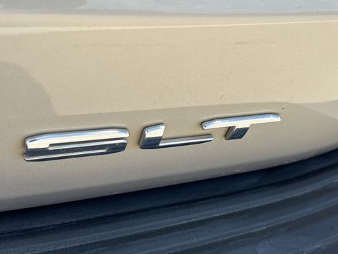 Used 2021 GMC Yukon SLT w/ SLT Premium Package RWD image 40