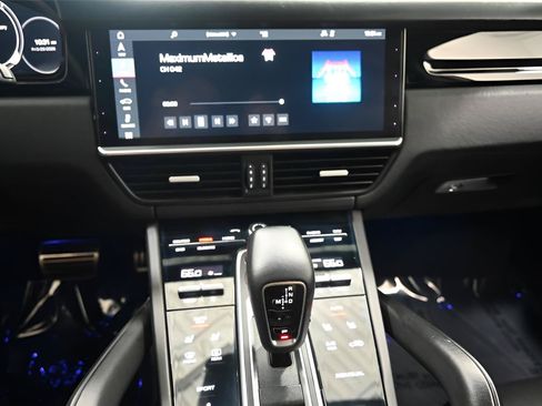Used 2019 Porsche Cayenne S AWD/4WD image 26
