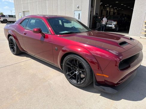 Used 2023 Dodge Challenger SRT Hellcat RWD image 3