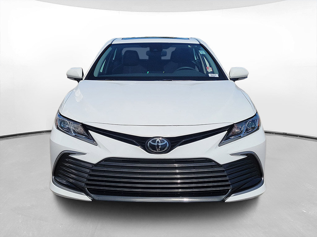Used 2024 Toyota Camry LE w/ Convenience Package FWD image 2