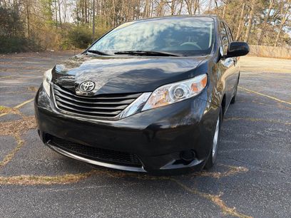 Used 2011 Toyota Sienna LE
