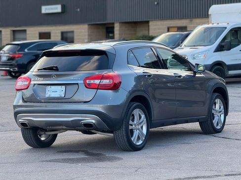 Used 2017 Mercedes-Benz GLA 250 4MATIC image 5