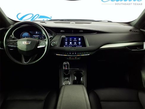 Used 2022 Cadillac XT4 Premium Luxury w/ Cold Weather Package image 13