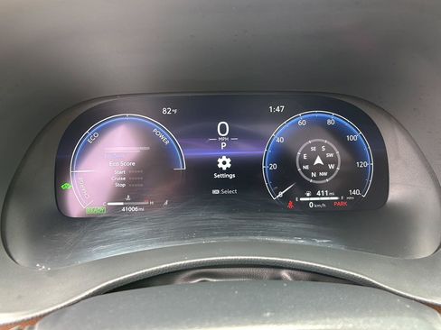 Used 2023 Toyota Highlander Platinum AWD/4WD image 3