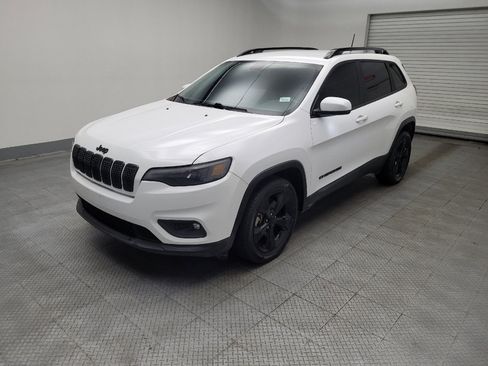 Used 2020 Jeep Cherokee Latitude Plus FWD image 2