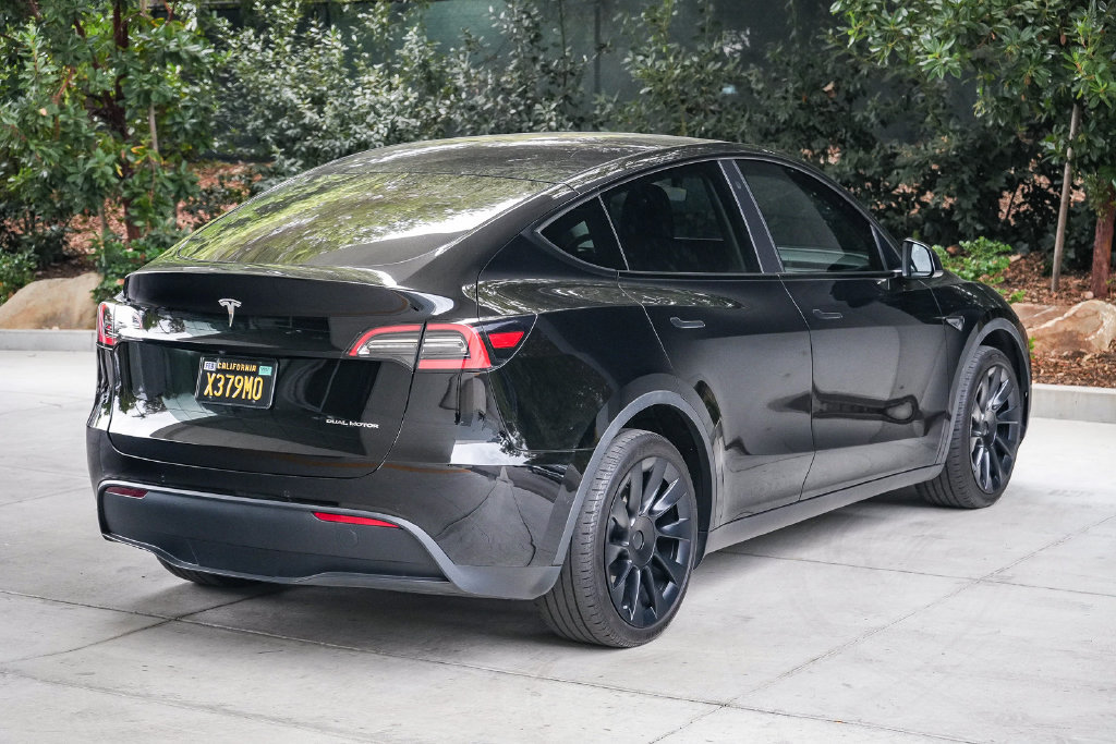 Used 2021 Tesla Model Y Long Range AWD/4WD image 6
