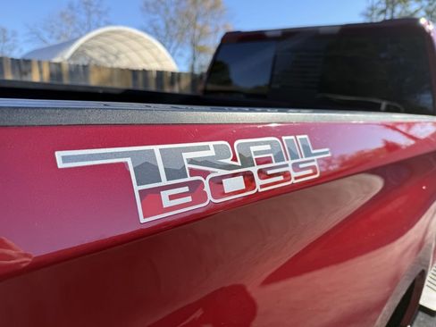 Used 2019 Chevrolet Silverado 1500 LT Trail Boss image 5