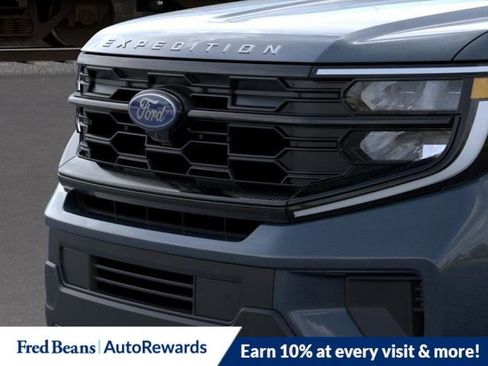 New 2026 Ford Expedition Active image 16