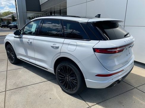 New 2026 Lincoln Corsair Premiere AWD/4WD image 3