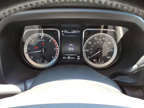 Used 2018 Nissan Titan PRO-4X w/ Pro-4x Utility Package AWD/4WD image 13