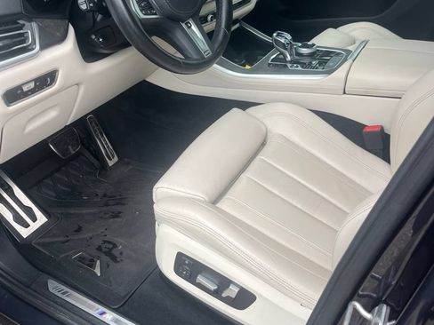 Used 2022 BMW X5 xDrive40i w/ M Sport Package AWD/4WD image 5