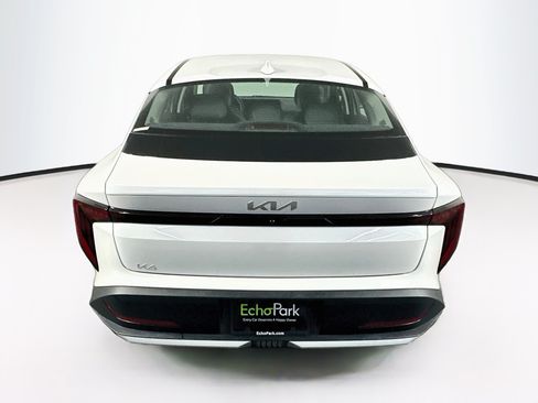 Used 2025 Kia K4 FWD image 7