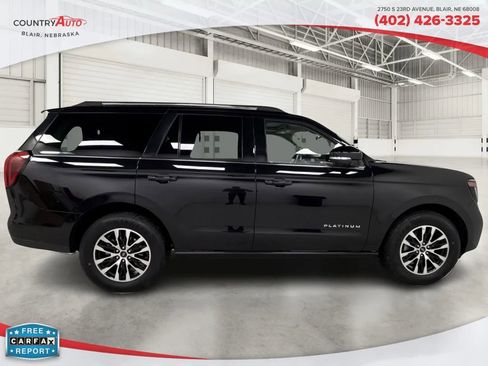 Used 2025 Ford Expedition Platinum image 6