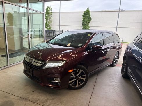 Used 2018 Honda Odyssey Elite image 1