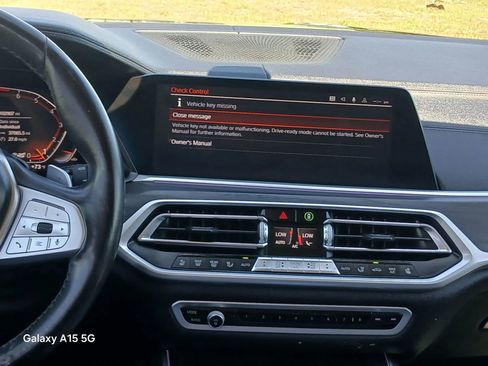 Used 2019 BMW X7 xDrive40i w/ Premium Package AWD/4WD image 29