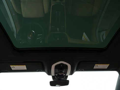 New 2026 Porsche Macan S image 21