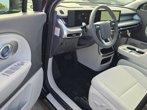 New 2026 Hyundai Ioniq 9 SE image 10