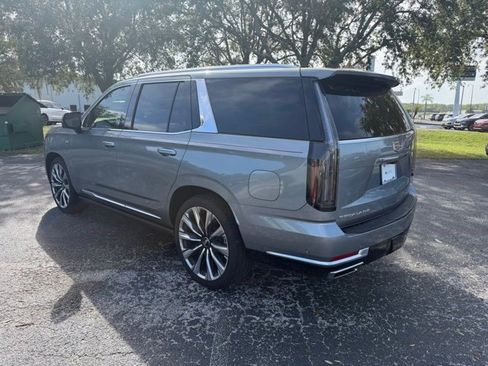 Certified 2026 Cadillac Escalade Platinum Luxury AWD/4WD image 8