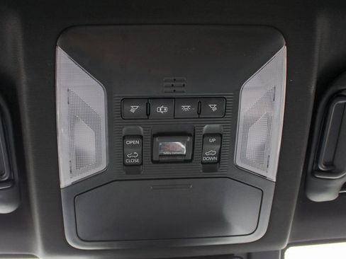 Used 2019 Toyota RAV4 XSE image 33