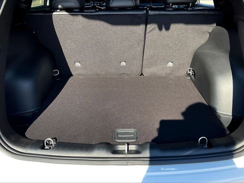 Used 2026 Jeep Compass Latitude image 16