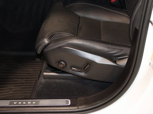 Used 2023 Volvo XC90 B6 Ultimate image 34