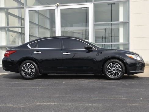 Used 2018 Nissan Altima 2.5 S w/ S Convenience Package image 6
