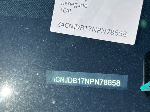 Used 2022 Jeep Renegade Latitude image 22