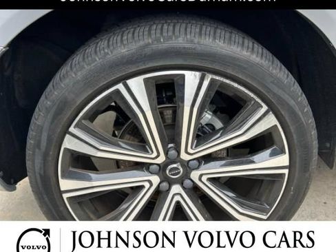 Used 2023 Volvo XC60 B5 Ultimate FWD image 10