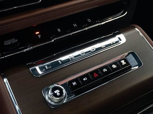 Used 2025 Lincoln Aviator Reserve w/ Illumination Package AWD/4WD image 28
