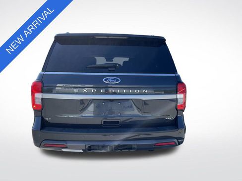 Used 2024 Ford Expedition Max XLT image 3