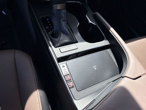 Certified 2024 Lexus ES 350 w/ Premium Package FWD image 21