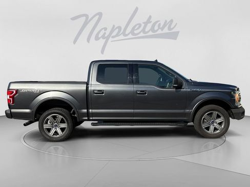 Used 2018 Ford F150 XLT w/ Equipment Group 302A Luxury AWD/4WD image 9