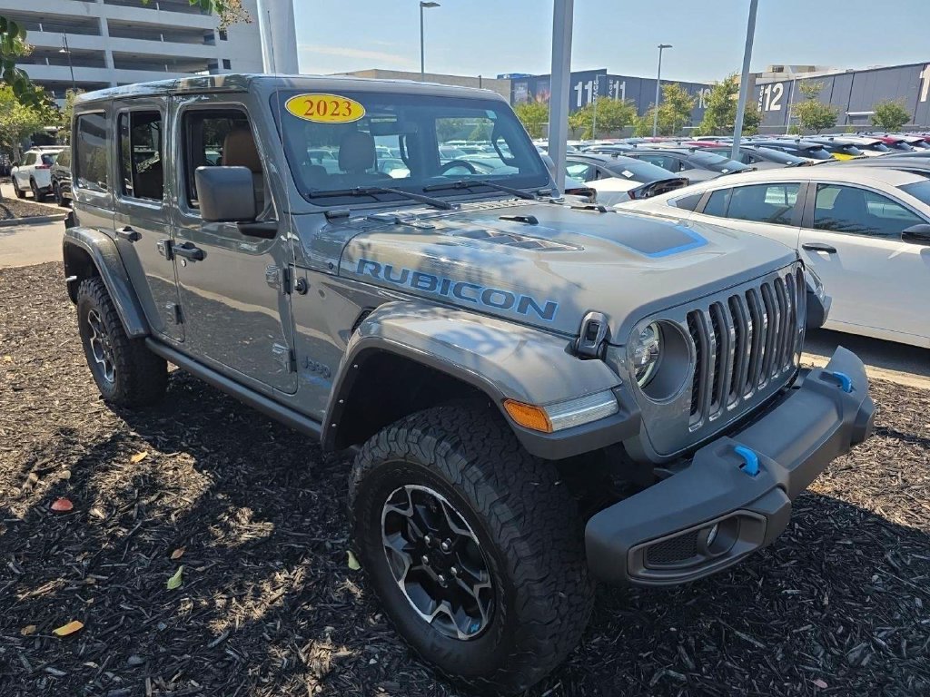 Used 2021 Jeep Wrangler Unlimited Rubicon 4xe w/ Cold Weather Group AWD/4WD image 3