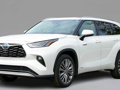 Used 2020 Toyota Highlander Limited Platinum