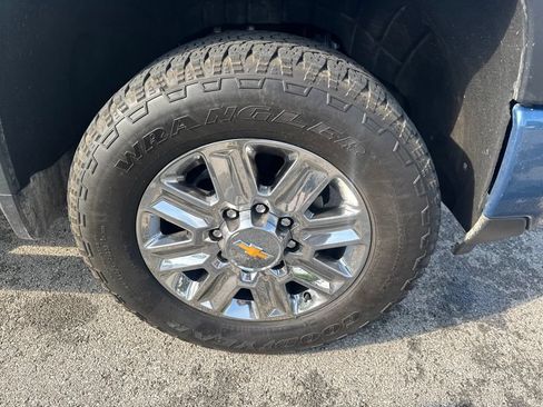 Used 2026 Chevrolet Silverado 2500 High Country w/ Technology Package AWD/4WD image 43