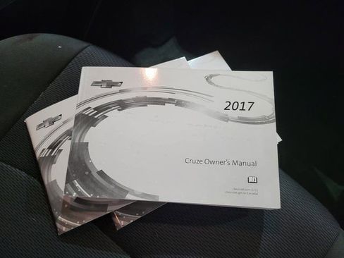 Used 2017 Chevrolet Cruze LT image 53