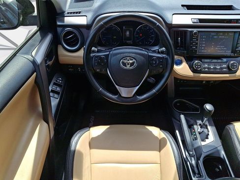 Used 2018 Toyota RAV4 XLE w/ Convenience Package AWD/4WD image 11