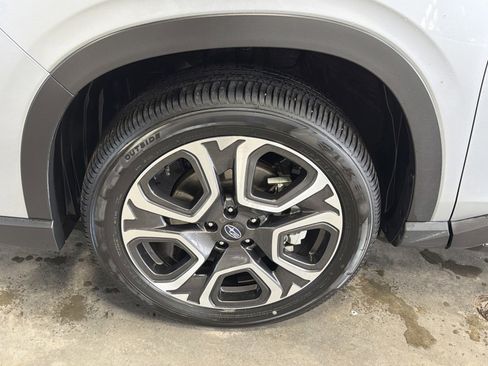 Certified 2025 Subaru Ascent Limited AWD/4WD image 15