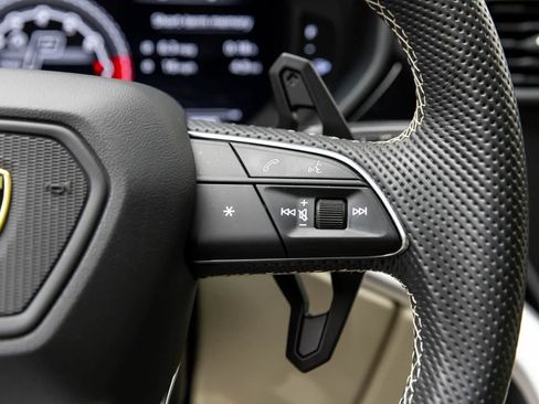 Used 2019 Lamborghini Urus image 36