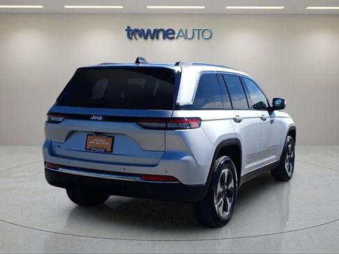 Used 2023 Jeep Grand Cherokee 4WD 4xe image 32