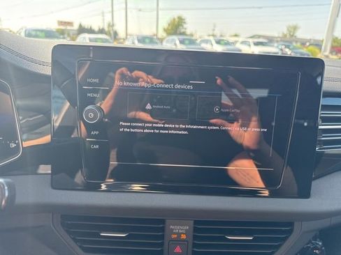 Used 2025 Volkswagen Jetta S image 11