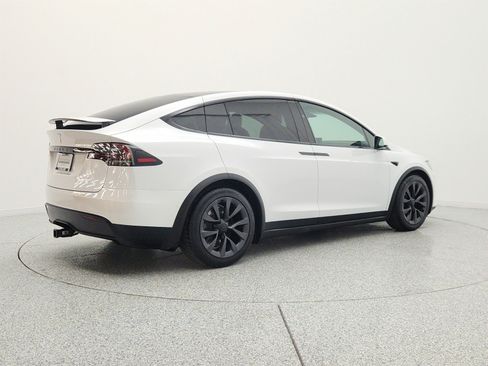 Used 2023 Tesla Model X AWD/4WD image 5