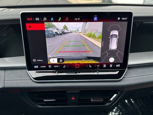 Certified 2025 Volkswagen Tiguan SE R-Line AWD/4WD image 35