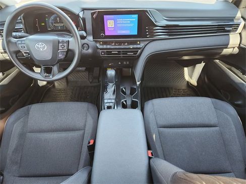 Certified 2025 Toyota Camry LE w/ Convenience Package image 20